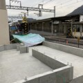 能勢電鉄絹延橋駅に西側改札ができるみたい。現在工事中。