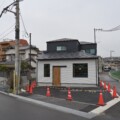 新田の塩川橋を渡ってすぐの所に美容室ができるみたい。